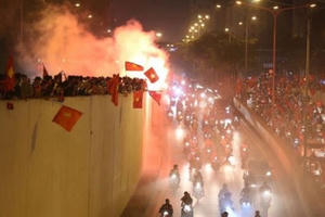 Chung kết AFF Cup: 'Tẩy chay' hành vi đua xe trái phép, cổ vũ quá khích