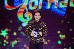 Nguyên Vũ chi nửa tỷ đồng mua vest dẫn chương trình