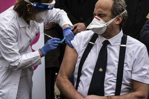 Thế giới ghi nhận trên 80,8 triệu người mắc COVID-19