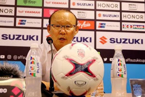 HLV Park hạnh phúc vì Văn Đức - Quang Hải nhưng ấn tượng trước Công Phượng HLV Park hạnh phúc vì Văn Đức - Quang Hải nhưng ấn tượng trước Công Phượng