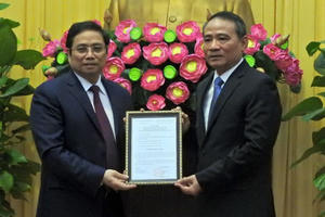 Nhiều chia sẻ chân tình tại buổi công bố tân Bí thư Đà Nẵng