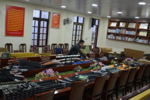 Quảng Ninh: Triệt phá thành công nhóm đối tượng dùng mạng xã hội buôn bán số lượng lớn vũ khí nóng