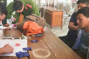 Tóm gọn đối tượng vận chuyển hơn 1.000 viên ma túy tổng hợp từ Lào về Việt Nam