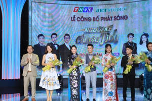 MC Hoàng Oanh được khen là người đẹp có chiều sâu tri thức khi dẫn Người Kể Chuyện Tình