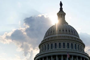 "Cú gieo xúc xắc" cuối cùng của Trump tại Quốc hội và thế khó của Mike Pence