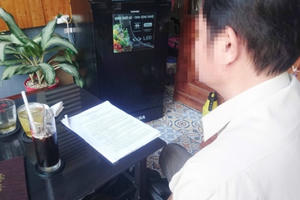 Nữ Hiệu trưởng phát tán ảnh “nóng” của Phó Hiệu trưởng