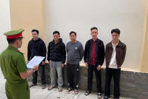 Tổ chức cho nhiều người vay tiền với lãi suất 421%/năm