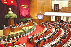 Hội nghị Trung ương 7 khóa XII: 'Cuộc cách mạng đổi mới chính mình' Hội nghị Trung ương 7 khóa XII: 'Cuộc cách mạng đổi mới chính mình'