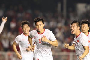 Văn Hậu và bộ óc thiên tài của thầy Park