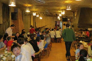 Từ 17h hôm nay Bắc Ninh tạm dừng hoạt động đối với các nhà hàng, được phép mua mang về