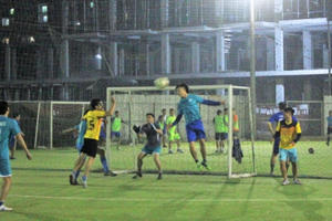 Sôi nổi giải bóng đá Tứ hùng tranh cup Hacinco năm 2017