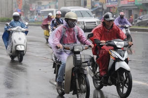 Dự báo thời tiết ngày 26/10: Cả nước "hứng mưa"