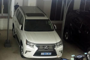 Vì sao doanh nghiệp tặng xe Lexus cho Cà Mau bị kiện ra tòa?