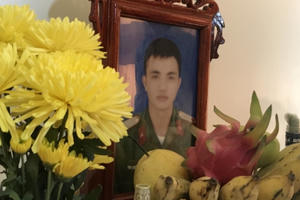 Người thân chết lặng khi nhận thông tin con là 1 trong số 39 thi thể tại Anh