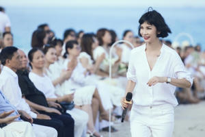 Bị chuẩn đoán cong cột sống, Xuân Lan vẫn dốc hết tâm huyết cho show thời trang nhí