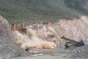 Mìn bất ngờ phát nổ trong nhà, 1 người tử vong