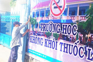 Đưa tiêu chí không hút thuốc lá vào tiêu chuẩn thi đua của nhà trường