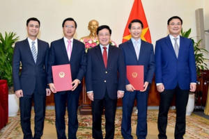 Phó Thủ tướng, Bộ trưởng Bộ Ngoại giao trao quyết định bổ nhiệm nhân sự mới
