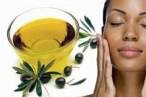 Cả thế giới dưỡng da nằm trong chai dầu dưỡng thiên nhiên