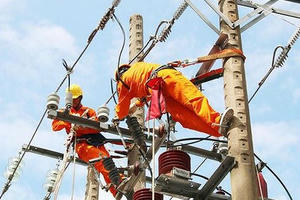 Luẩn quẩn bài toán phát triển kinh tế và nguồn vốn cho điện