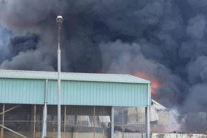 Hải Phòng: Đang cháy lớn tại Công ty Phú Lâm
