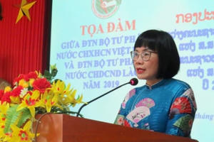 Thứ trưởng Đặng Hoàng Oanh: Đoàn Thanh niên là sợi dây thắt chặt hơn nữa tình đoàn kết 2 nước Việt – Lào Thứ trưởng Đặng Hoàng Oanh: Đoàn Thanh niên là sợi dây thắt chặt hơn nữa tình đoàn kết 2 nước Việt – Lào