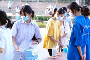 Bắc Giang: Tiêm vắc xin phòng Covid-19 cho gần 1.000 học sinh