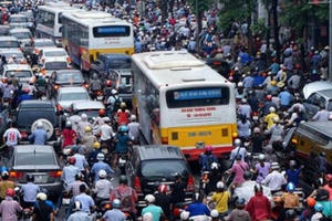 TP Hà Nội thu phí phương tiện vào nội đô: Triển khai thế nào để đồng thuận?