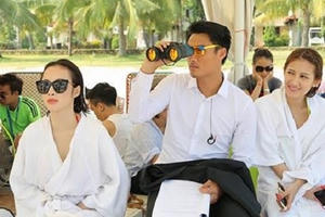 Cơn sốt làm phim kiểu “được ăn cả ngã về không”