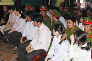 Ai chịu trách nhiệm về sai sót của BLHS 2015?