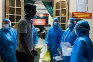 Hai vợ chồng cùng con 3 tuổi ở Hà Tĩnh dương tính với virus SARS-CoV-2