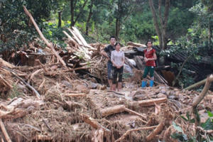 Hòa Bình: Kinh hoàng đêm chạy lũ lịch sử ở xóm Nhạp