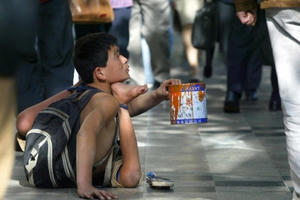 Phanh phui tổ chức bắt cóc trẻ em rồi bẻ gãy chân tay, bắt đi ăn xin