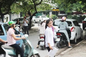 Tuyển sinh lớp 10 THPT: Cấm thi trong 2 năm nếu để người khác thi hộ