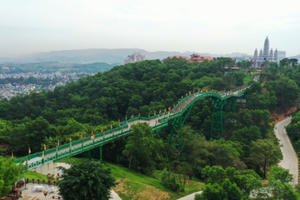 Núi Ba Đèo Quảng Ninh - Một điểm đến, hai trải nghiệm văn hóa phương Đông