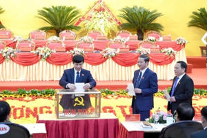 Chân dung 3 Phó Bí thư và 17 Thường vụ Tỉnh ủy Thanh Hóa