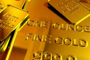 Giá vàng hôm nay 5/11: Vàng "loạn nhịp" vì cuộc bầu cử Tổng thống Mỹ Giá vàng hôm nay 5/11: Vàng "loạn nhịp" vì cuộc bầu cử Tổng thống Mỹ