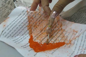 Cẩn trọng khi dùng thuốc cam nếu không muốn trẻ nhiễm độc chì Cẩn trọng khi dùng thuốc cam nếu không muốn trẻ nhiễm độc chì