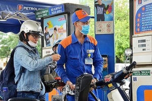 Quỹ bình ổn giá xăng dầu dư trên 10 nghìn tỷ đồng