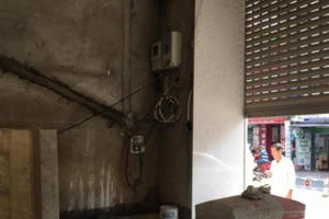 Vũng Tàu: Điện giật tử vong trong lúc sửa cửa cuốn