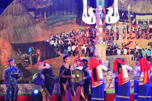 Festival Quảng Nam: Trình diễn nghi thức dựng cây Nêu tại huyện miền núi Tây Giang