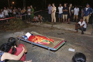 Hà Tĩnh: Bé trai 4 tuổi tử vong dưới hố ga không nắp