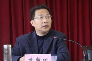 'Dâm quan' cưỡng hiếp hàng chục bé gái, cả TQ rúng động