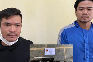 Bực tức vì bị người đi đường nhắc nhở, đối tượng dùng súng bắn khiến 1 người bị thương