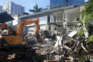 Quận Ba Đình tiếp tục cưỡng chế công trình vi phạm tại mương Phan Kế Bính