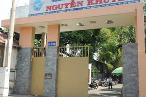 Khoe điểm con: Oai bố mẹ, hại cho con