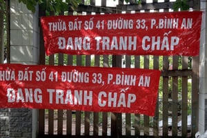Quận 2, TP Hồ Chí Minh: Đất đã thuế chấp ngân hàng, vẫn lừa bán hơn 34 tỷ đồng Quận 2, TP Hồ Chí Minh: Đất đã thuế chấp ngân hàng, vẫn lừa bán hơn 34 tỷ đồng