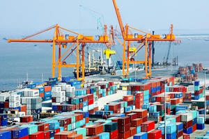 Việt Nam lọt top 5 quốc gia về dòng chảy thương mại quốc tế