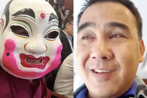 Quyền Linh livestream, đích thân gặp người trúng Vietlott hơn 300 tỷ