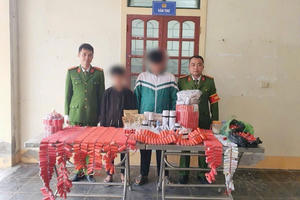 1 tháng, nam sinh lớp 8 chế tạo hơn 3.000 quả pháo nổ để bán